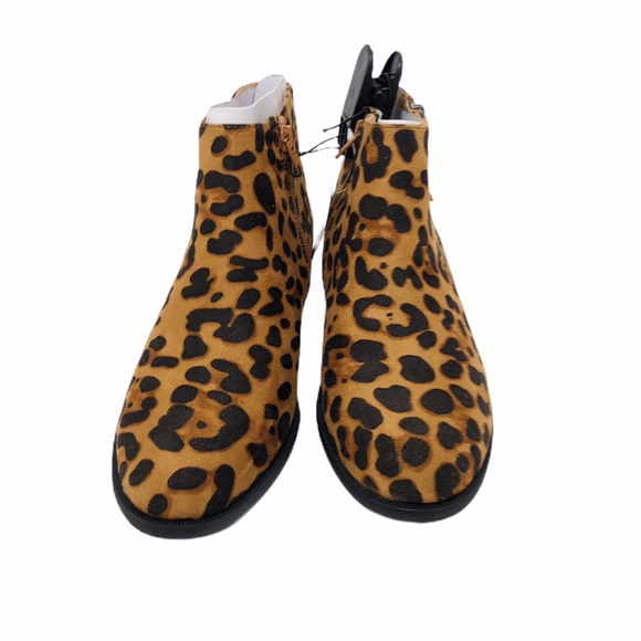 (SH-274) Time And Tru Leopard Print Boots Size 8 - Picture 2 of 5